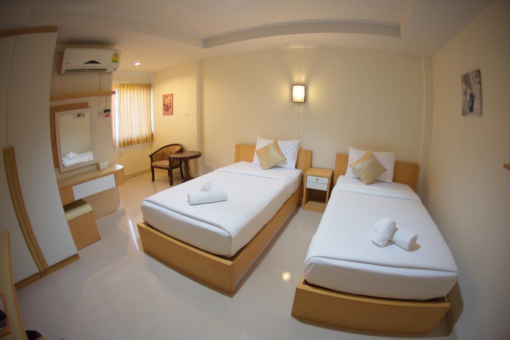 Baan Sanpoom Hotel Phitsanulok Exterior foto