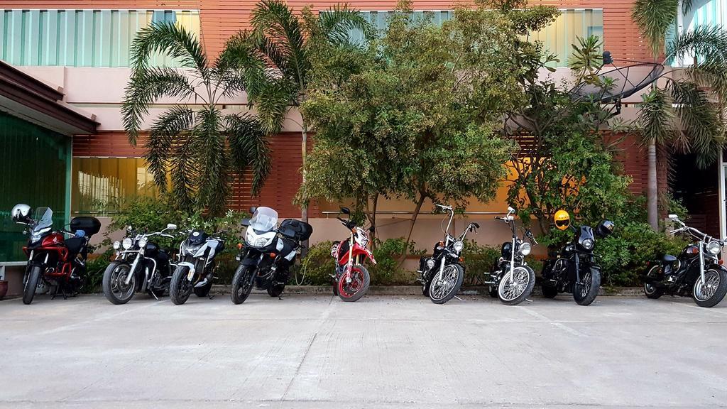 Baan Sanpoom Hotel Phitsanulok Exterior foto